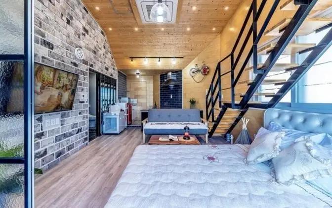 Oda (301 Ocean View (Annex Duplex Private )