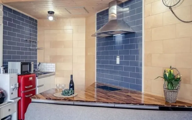 Oda (301 Ocean View (Annex Duplex Private )