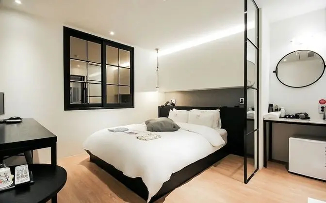 Oda (Premium (Netflix Available))