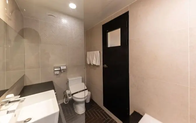 Oda (Premium (Netflix Available))