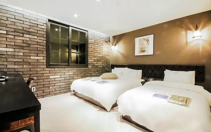 Oda (Suite Room (Netflix Available Additio)