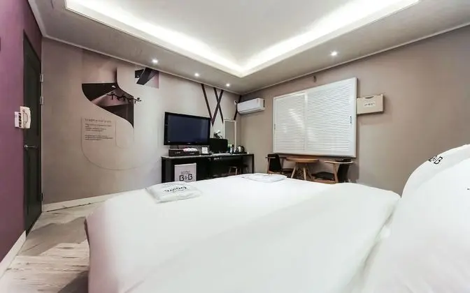 Oda (Premium (TV Large Parking Lot))