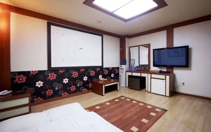 Oda (Ondol (Ocean View))