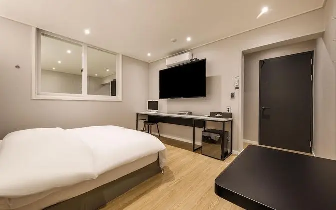 Oda (Check-in at 16:00 pm (4 hours of exte)