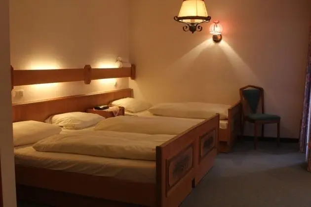 Standard Tek Büyük Yataklı Oda