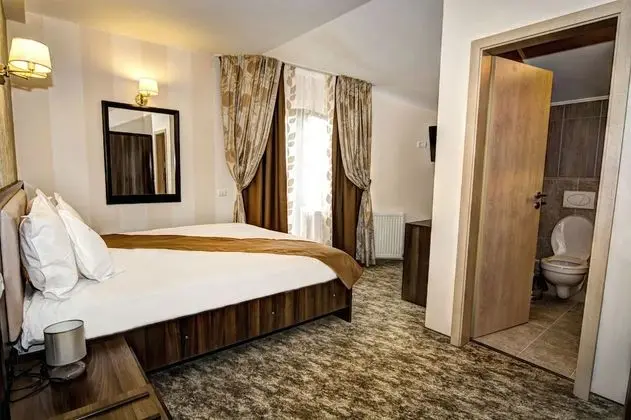 Standard Tek Büyük veya İki Ayrı Yataklı Oda, Dağ Manzaralı