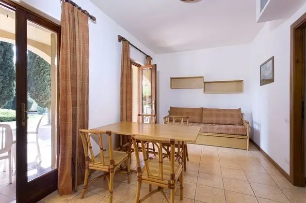 Apart Daire, 1 Yatak Odası, Küçük Mutfak, Göl Manzaralı