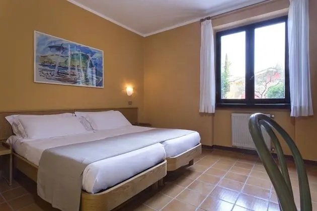 Apart Daire, 2 Yatak Odası, Küçük Mutfak