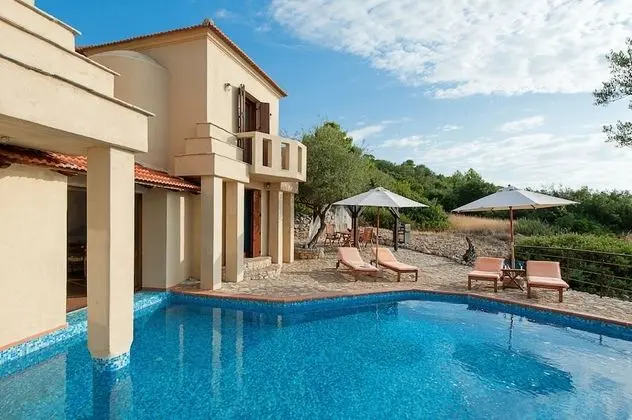 Villa (Thalassa)