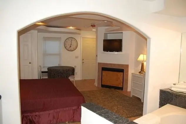 Oda, 1 En Büyük (King) Boy Yatak, Jakuzi (1 King Bed, Jacuzzi Tub)