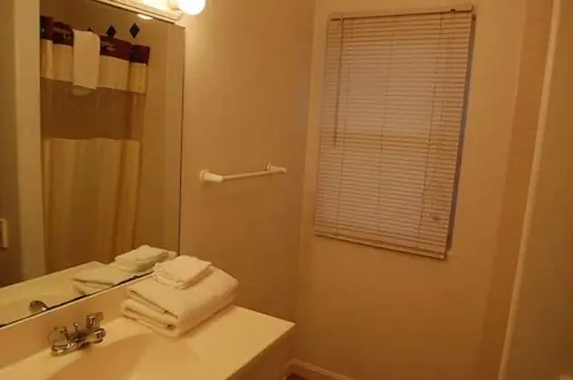 Oda, 1 En Büyük (King) Boy Yatak, Jakuzi (1 King Bed, Jacuzzi Tub)
