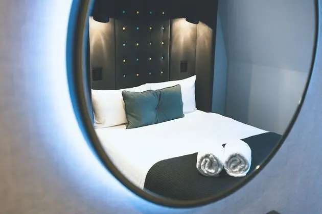 Tek Büyük Yataklı Oda