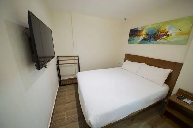 Deluxe Tek Büyük Yataklı Oda, Penceresiz