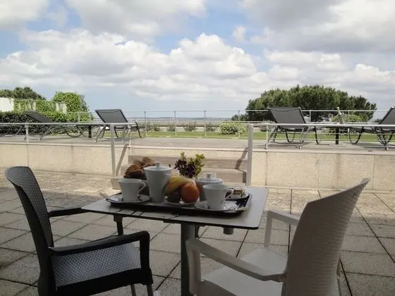 Deluxe Tek Büyük Yataklı Oda, Deniz Manzaralı