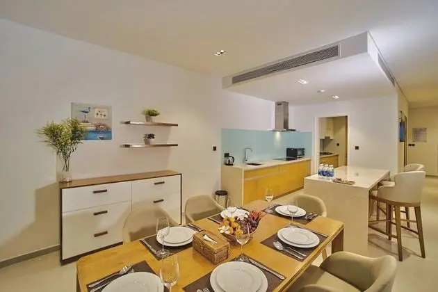 Odada yemek servisi