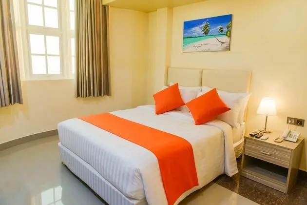 Superior Queen Room with Bathtub and Free Airport Transfer