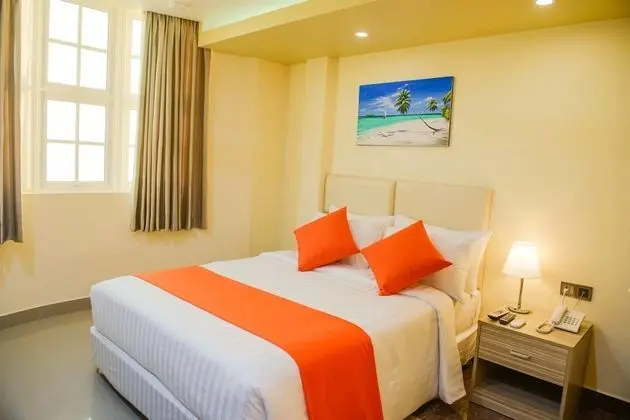Superior Queen Room with Bathtub and Free Airport Transfer