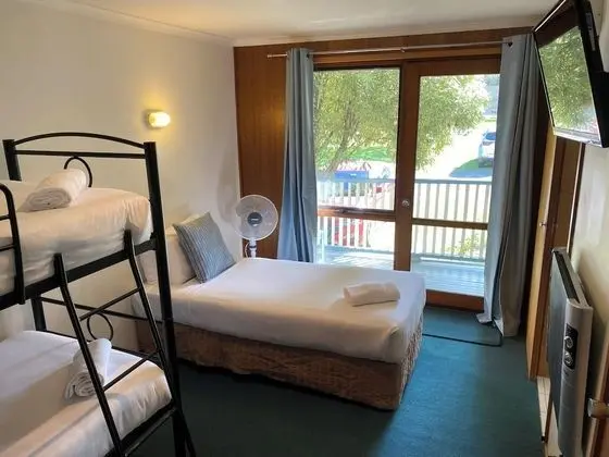 Family Süit (Bunks - Motel)