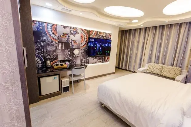 Deluxe Tek Büyük Yataklı Oda