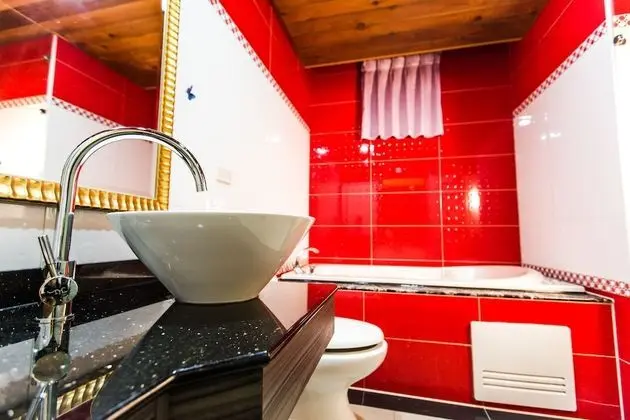 Deluxe Tek Büyük Yataklı Oda