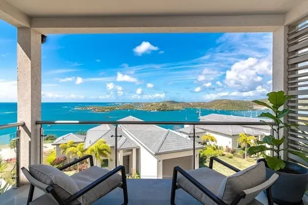 Deluxe Condo, Multiple Beds, Pool Access, Ocean View
