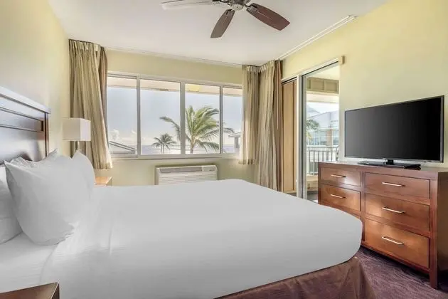 2 Bedrooms, Ocean View (1 King 2 Twin or 1 Queen Bed)