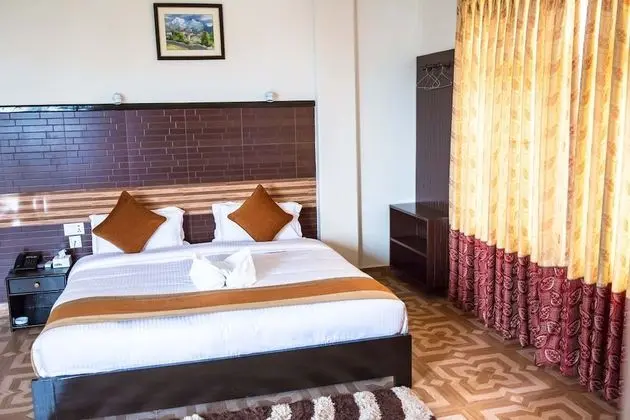 Deluxe Tek Büyük Yataklı Oda, Balkon, Dağ Manzaralı