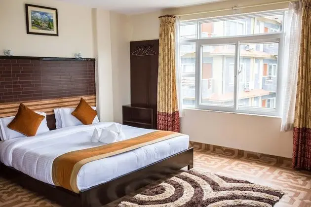 Deluxe Tek Büyük Yataklı Oda, Balkon, Dağ Manzaralı