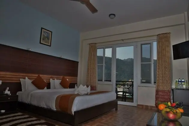 Deluxe Tek Büyük Yataklı Oda, Balkon, Dağ Manzaralı