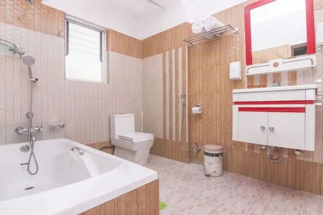 Deluxe Tek Büyük Yataklı Oda, Balkon, Dağ Manzaralı
