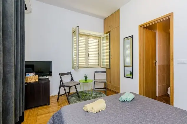 Tek Büyük Yataklı Oda (Double Room with City View)