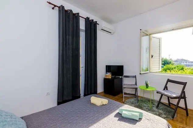 Tek Büyük Yataklı Oda (Double Room with City View)