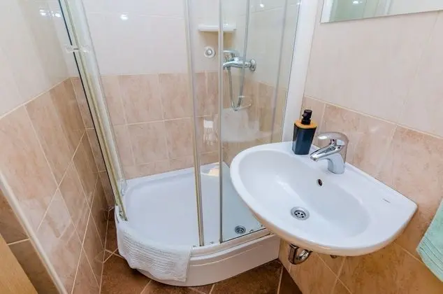 Tek Büyük Yataklı Oda (Double Room with City View)