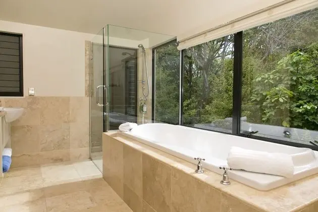 Luxury Villa, 3 Yatak Odası, Kişiye Özel Havuzlu (Ngahere)