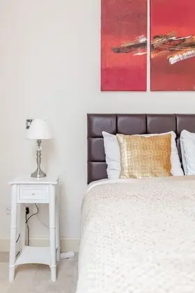Luxury Apart Daire, 2 Yatak Odası (Kensington Duplex with Balcony)