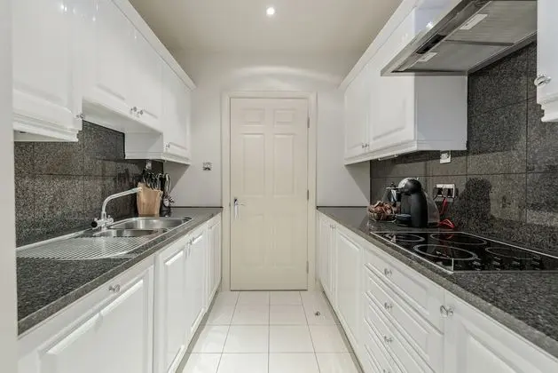 Luxury Apart Daire, 2 Yatak Odası (Kensington Duplex with Balcony)