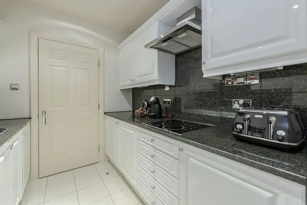 Luxury Apart Daire, 2 Yatak Odası (Kensington Duplex with Balcony)
