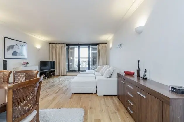 Luxury Apart Daire, 2 Yatak Odası (Kensington Duplex with Balcony)