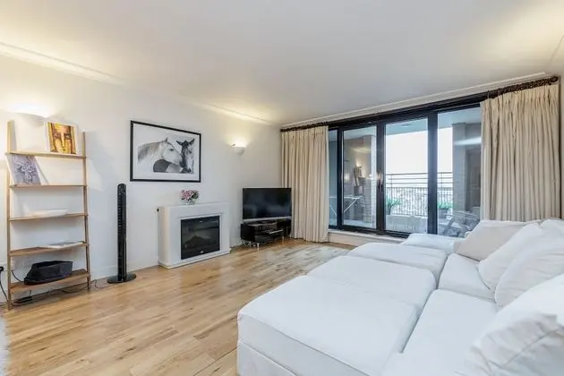 Luxury Apart Daire, 2 Yatak Odası (Kensington Duplex with Balcony)