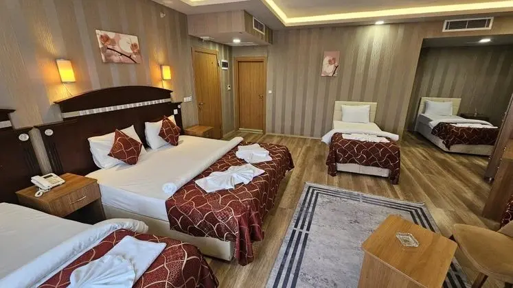 Aile Odası, Deniz ve Dağ Manzaralı, Klimalı