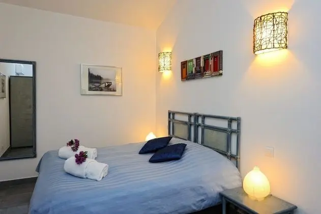 Classic Tek Büyük Yataklı Oda