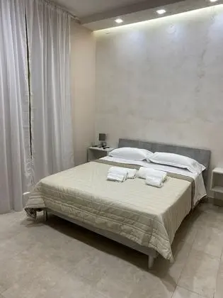 Tek Büyük veya İki Ayrı Yataklı Oda, Şehir Manzaralı