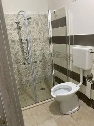 Üç Kişilik Oda, Şehir Manzaralı