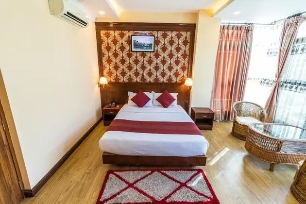 Deluxe Tek Büyük Yataklı Oda
