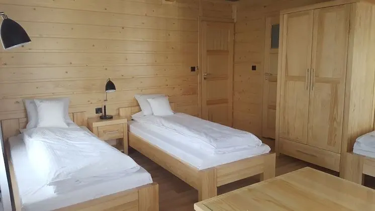 Dört Kişilik Oda, Özel Banyo