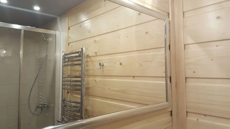 Dört Kişilik Oda, Özel Banyo