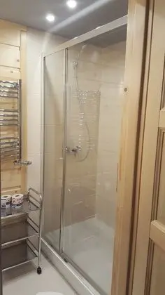 Dört Kişilik Oda, Özel Banyo