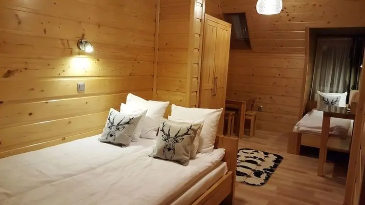 Standard Üç Kişilik Oda, Özel Banyo, Dağ Manzaralı