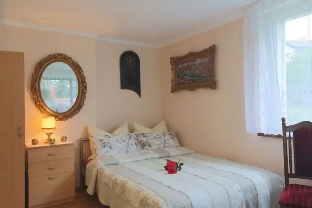 Deluxe Tek Büyük Yataklı Oda, 1 Büyük (Queen) Boy Yatak, Küçük Mutfak, Bahçe Manzaralı (Pokoj nr 2)