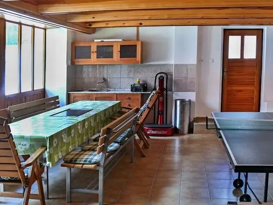 Ev